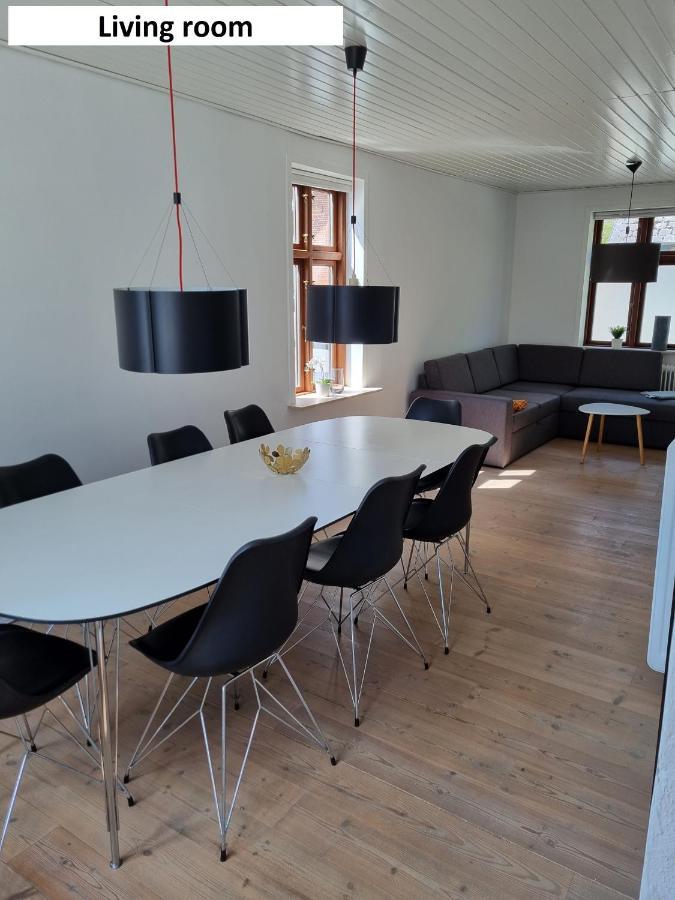 Taet Pa Centrum & Mch/Boxen - Huset Nr. 11 Herning Buitenkant foto